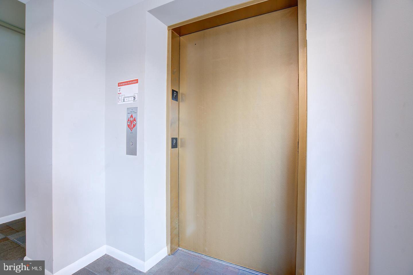123 W Barre St #ph-3 Property Photo 21