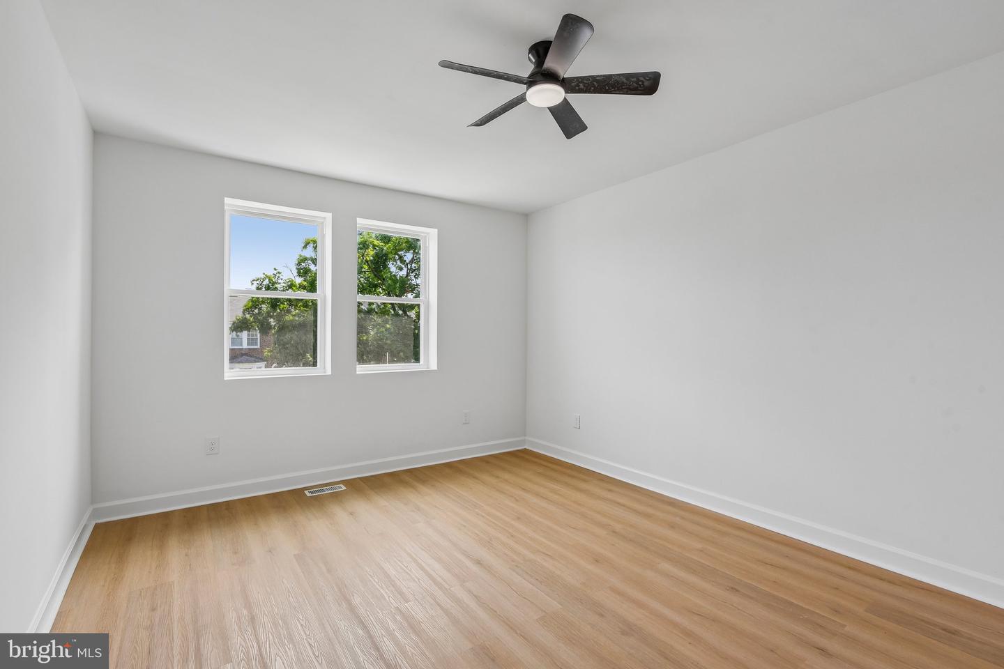 1528 Sheffield Rd Property Photo 27