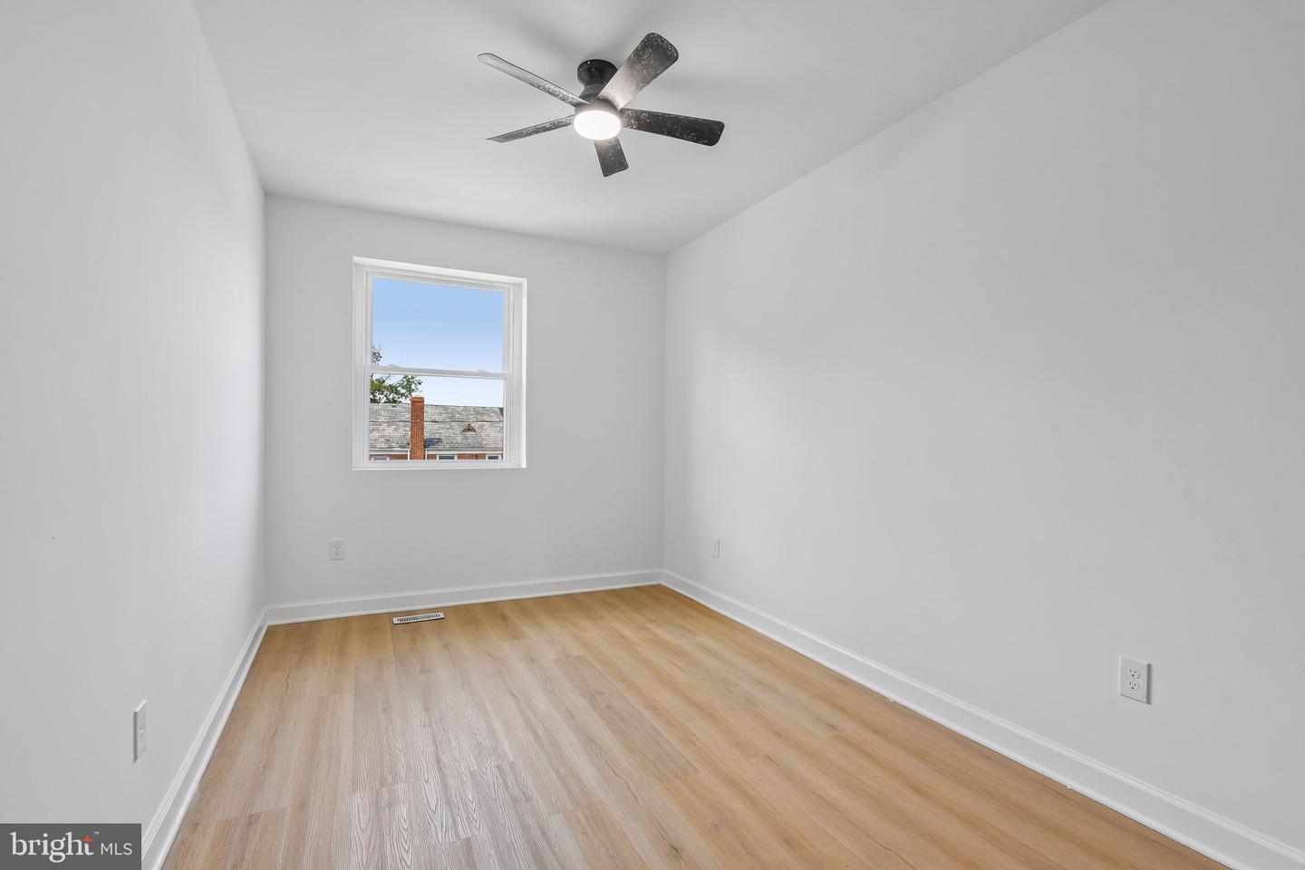 1528 Sheffield Rd Property Photo 33
