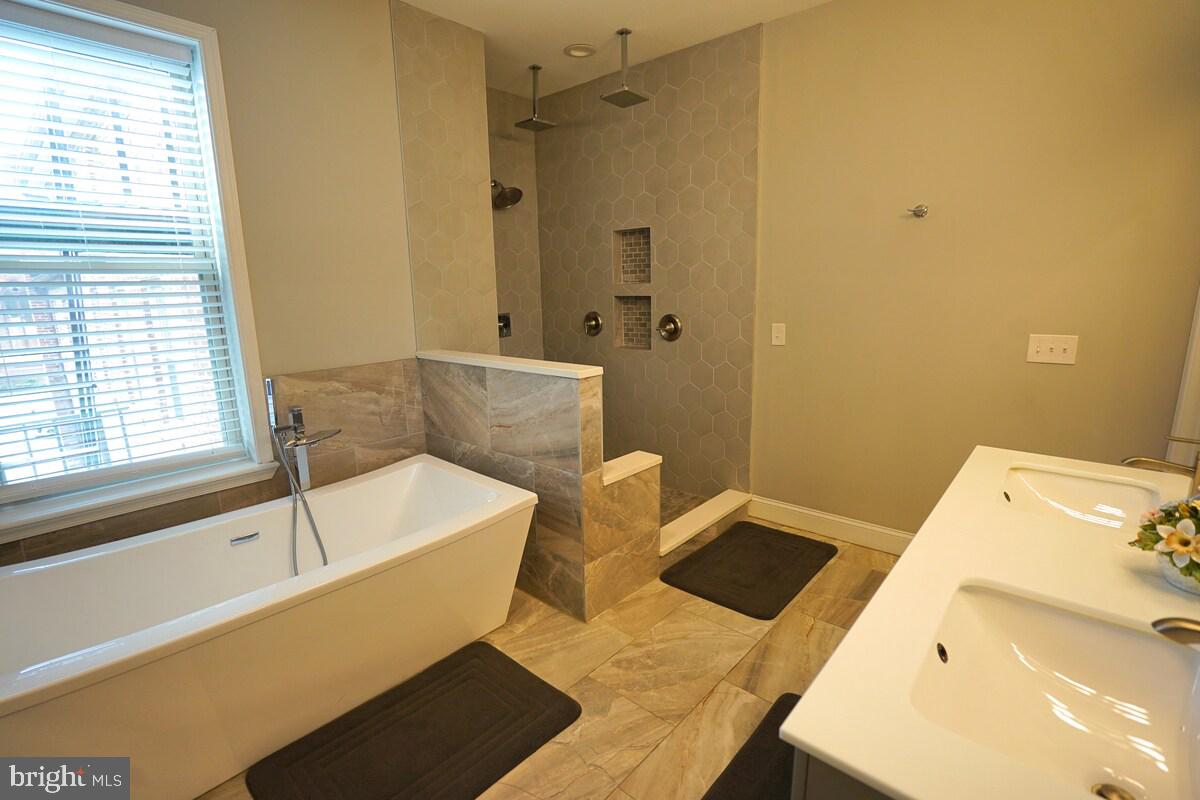 1505 E Baltimore St E Property Photo 12