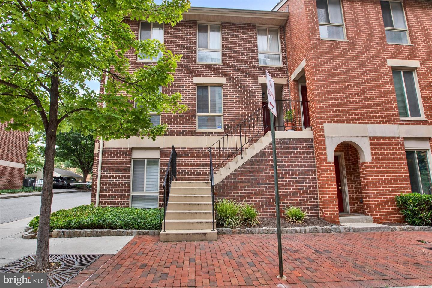 618 S CHARLES ST #R 32 Property Photo 1
