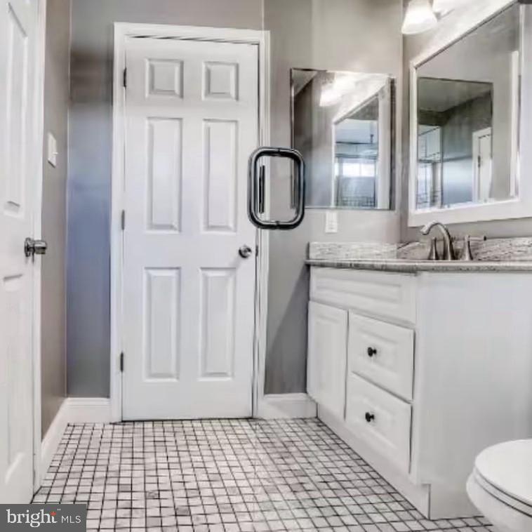 2712 Harris Ln Property Photo 6