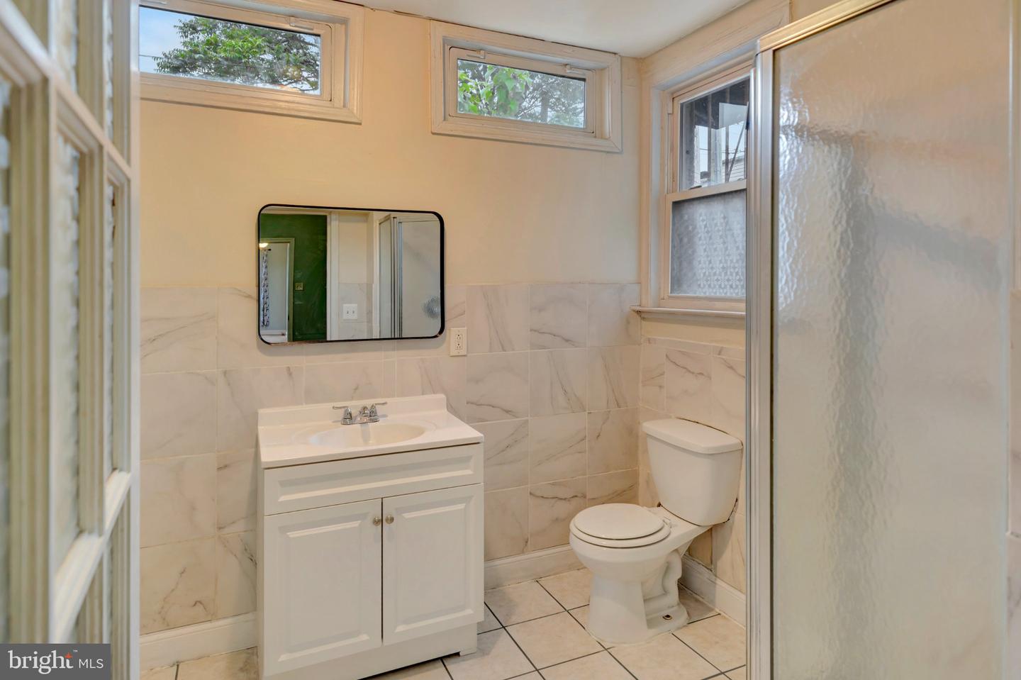 2425 Ashland Ave Property Photo 10