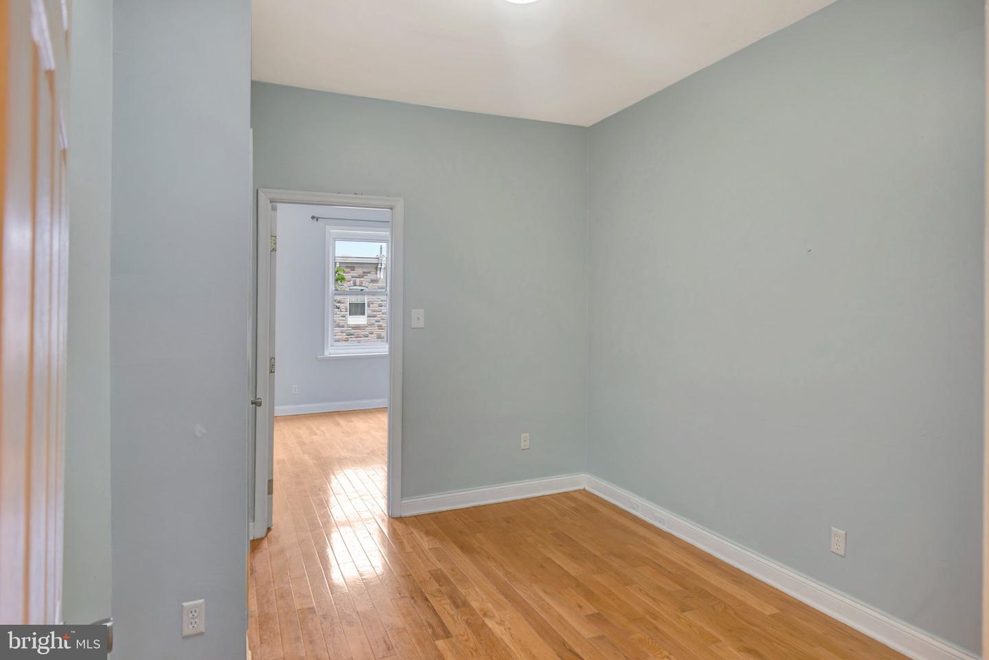 2425 Ashland Ave Property Photo 16