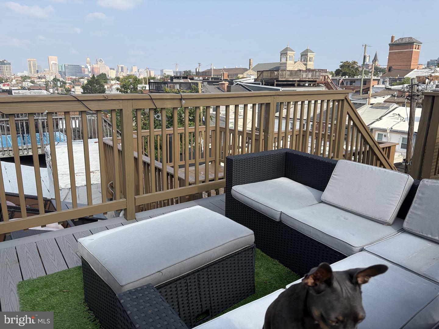 2220 Fleet St Property Photo 14