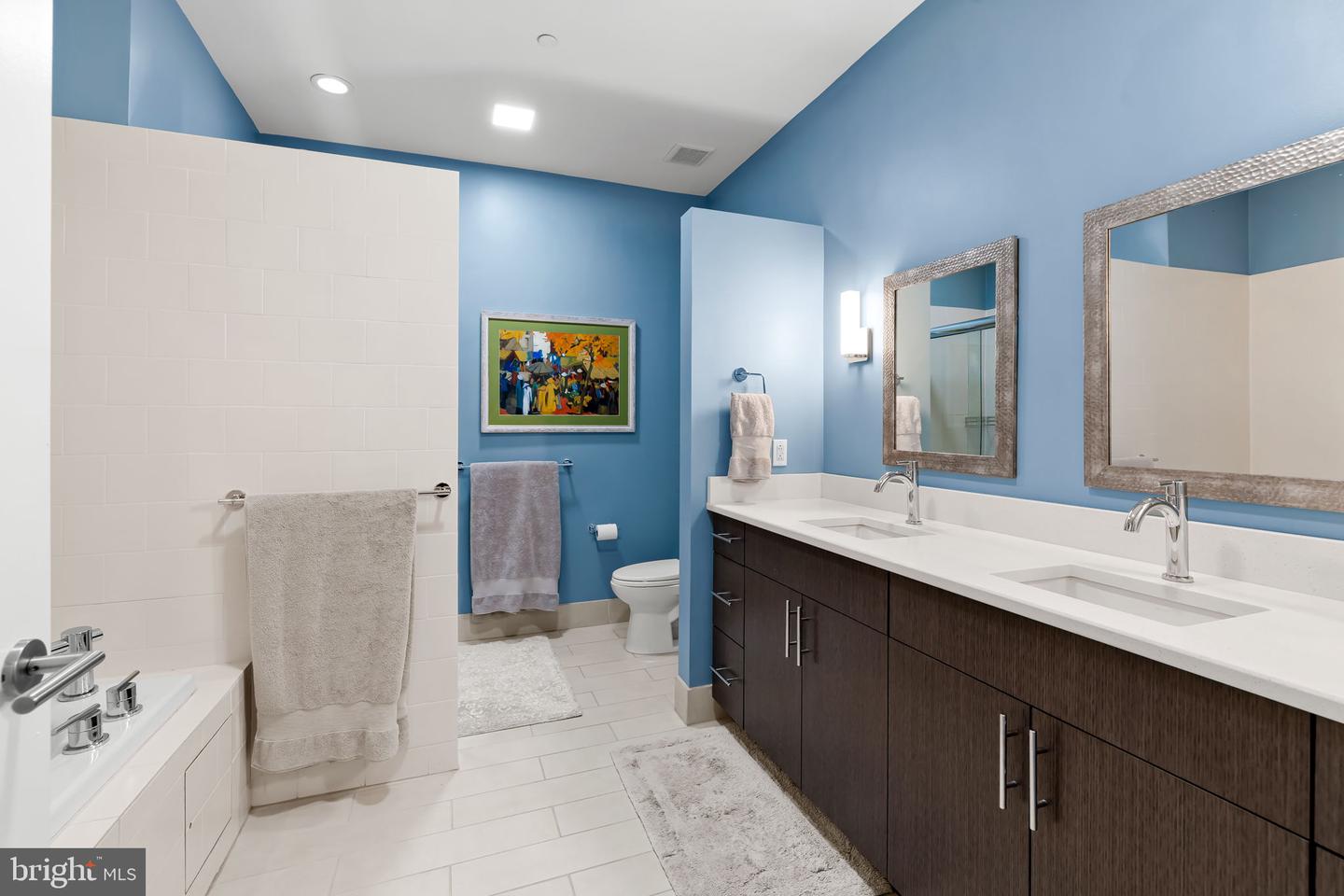 1200 Steuart St #1511 Property Photo 43