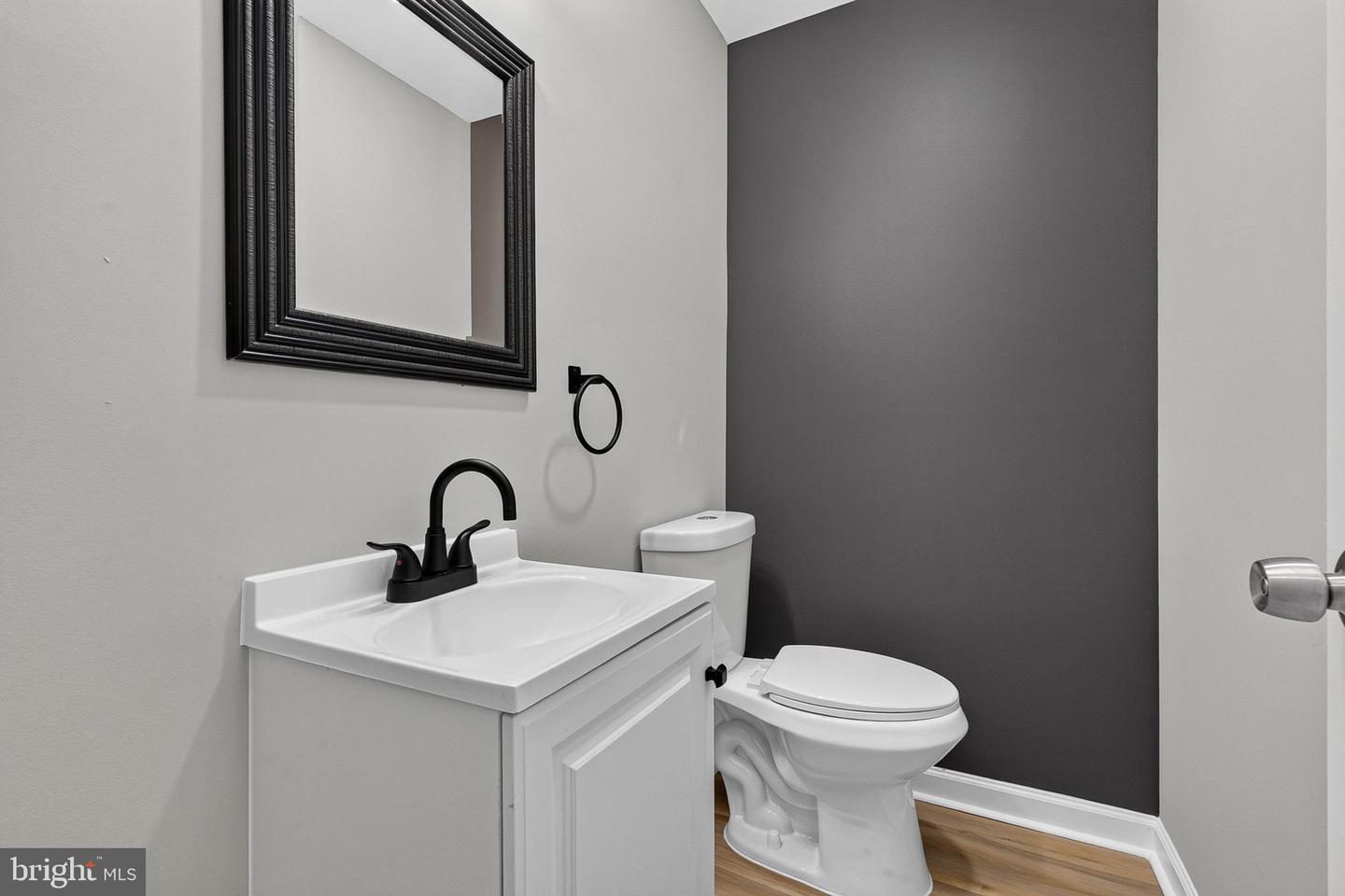 1006 E Preston St Property Photo 8
