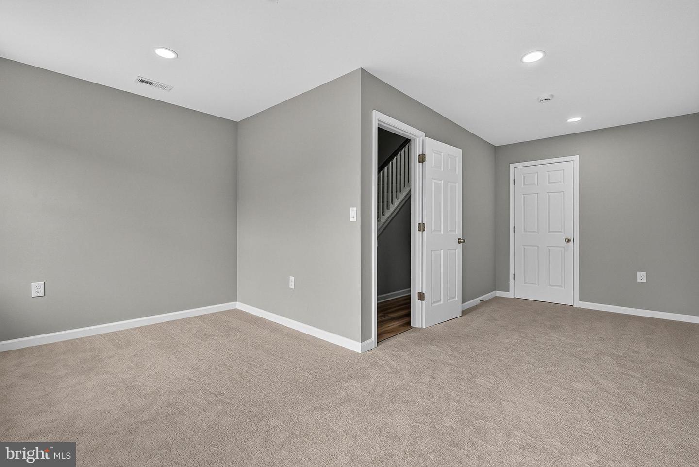 1006 E Preston St Property Photo 16