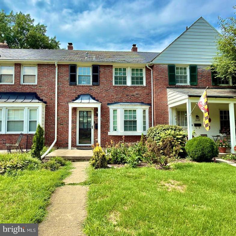 1240 Northview Rd Property Photo 1