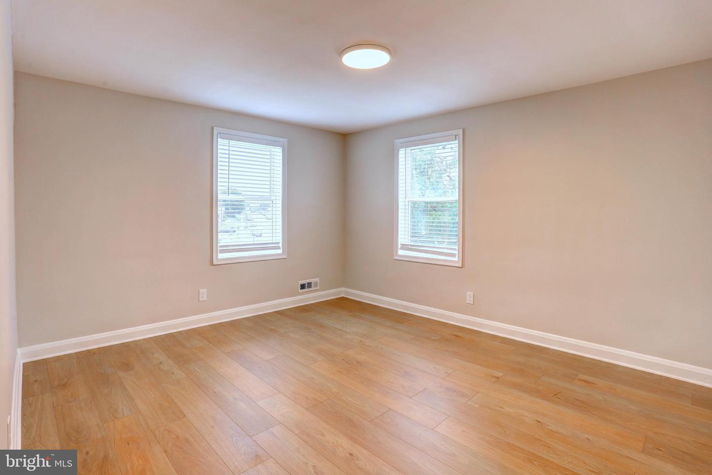 3620 Erdman Ave Property Photo 18