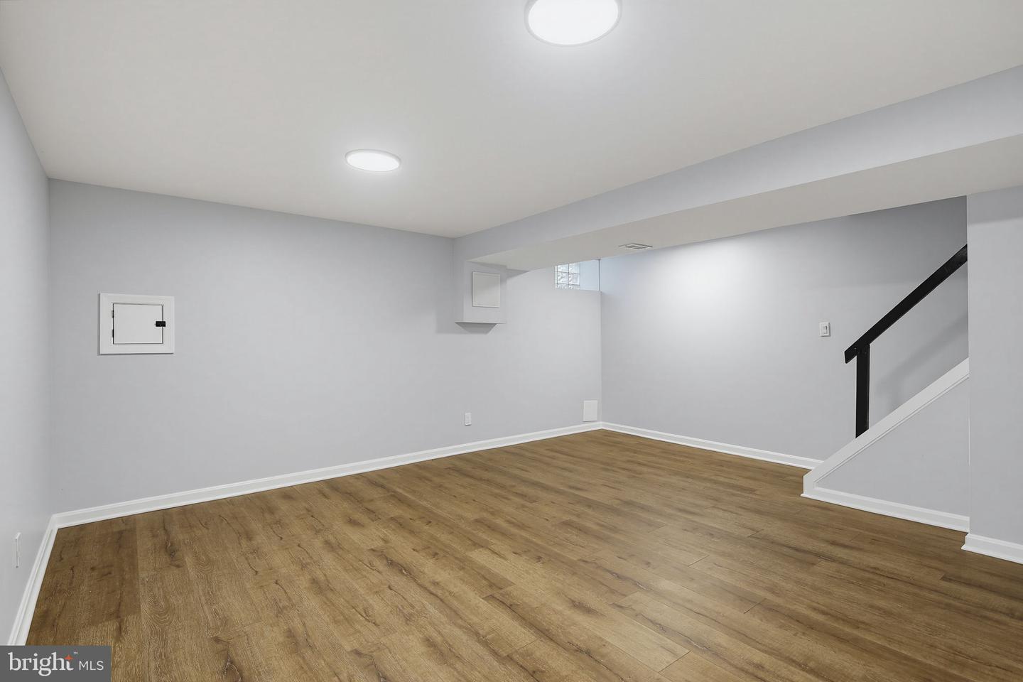 5561 Kennison Ave Property Photo 20