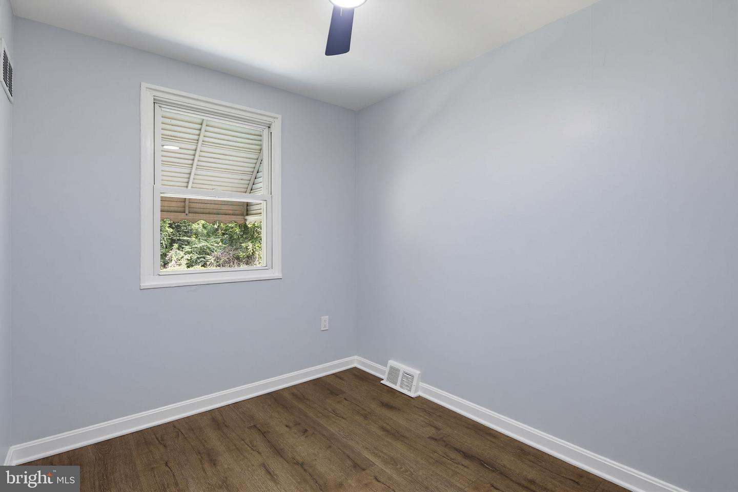 5561 Kennison Ave Property Photo 25