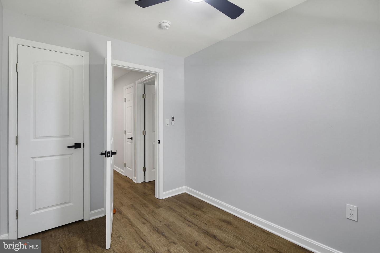 5561 Kennison Ave Property Photo 33