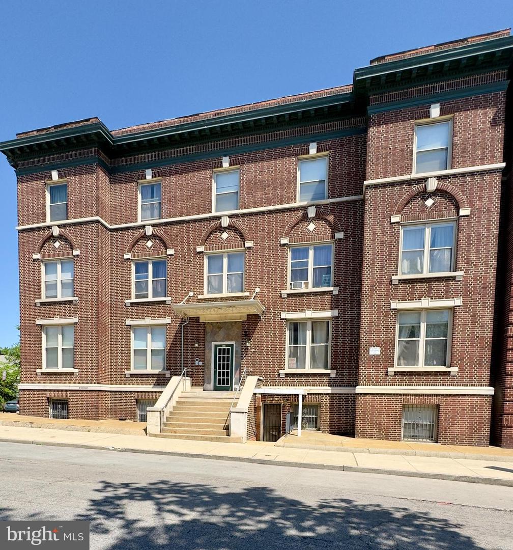 2401 BROOKFIELD AVE #C4 Property Photo 1