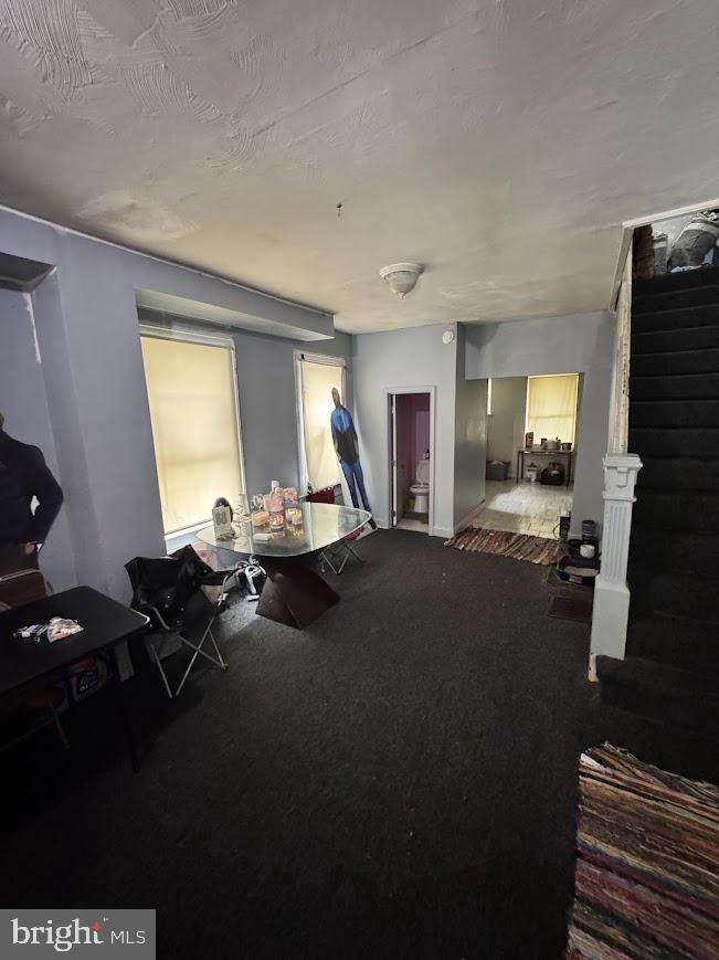 1411 N Rosedale St Property Photo 3