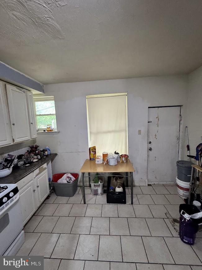 1411 N Rosedale St Property Photo 10