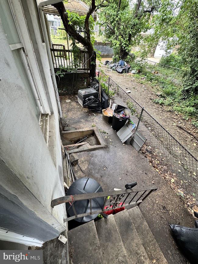 1411 N Rosedale St Property Photo 11
