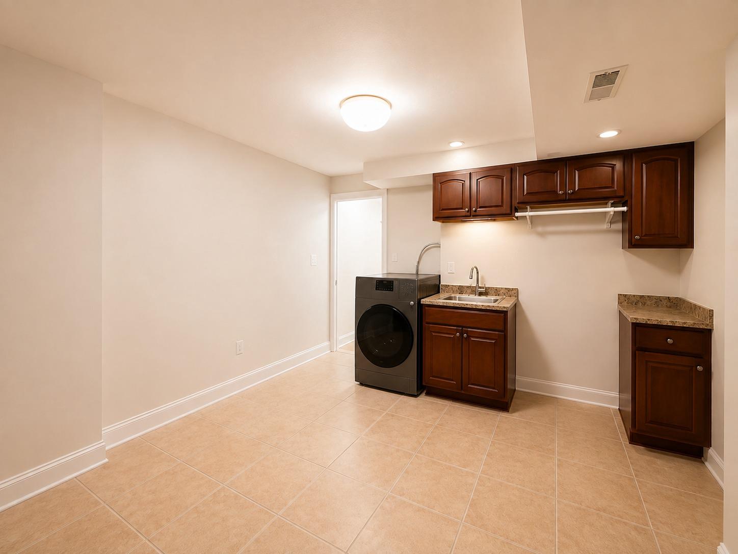 806 S Streeper St Property Photo 30