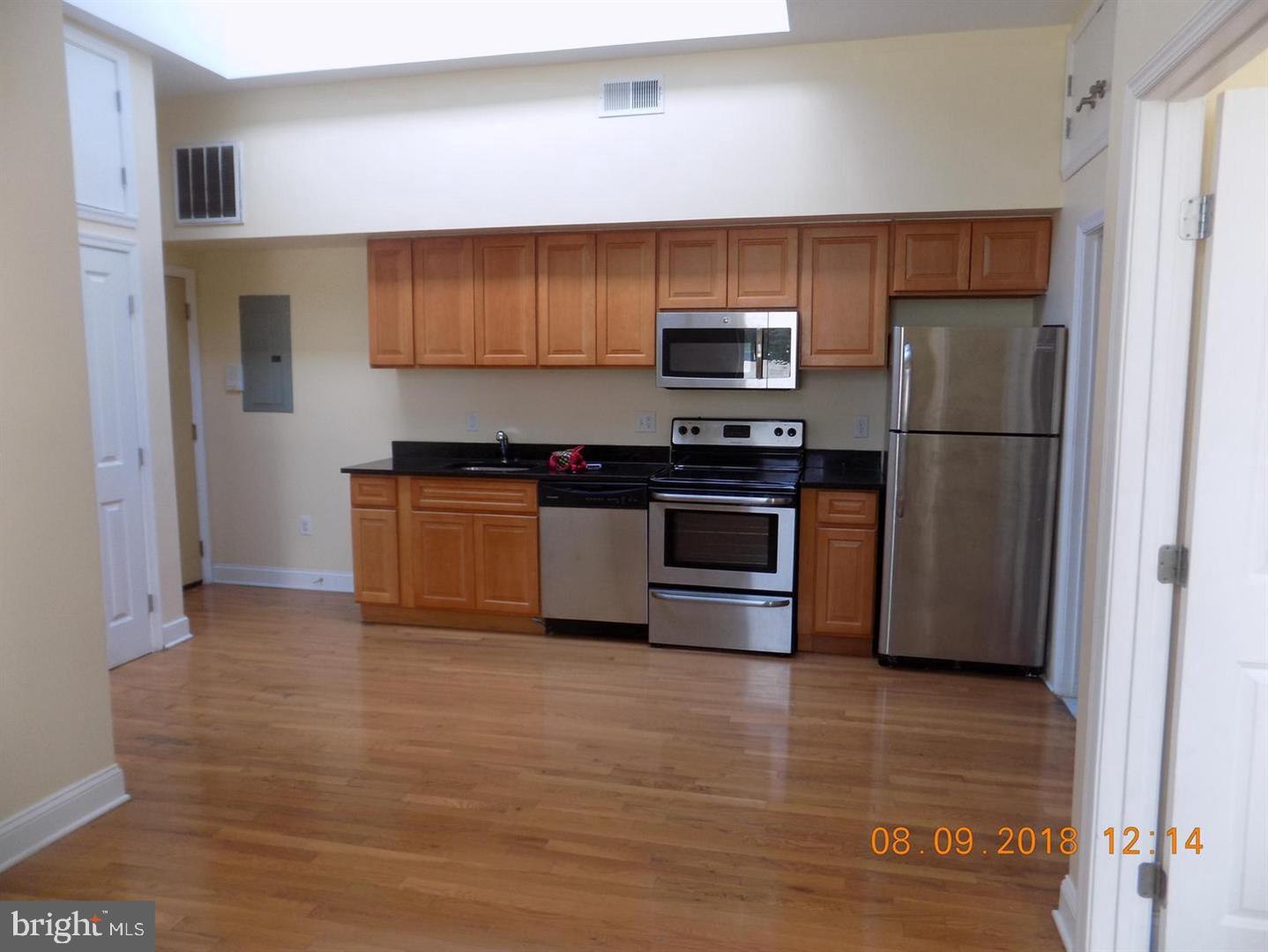106 N Eutaw St #3b Property Photo 2