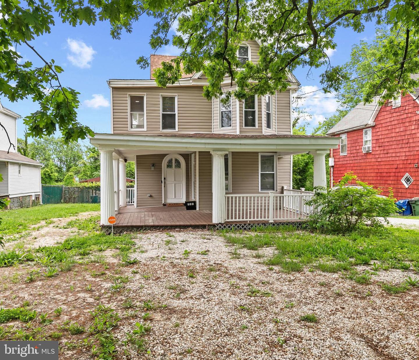 711 Woodbourne Ave Property Photo 30
