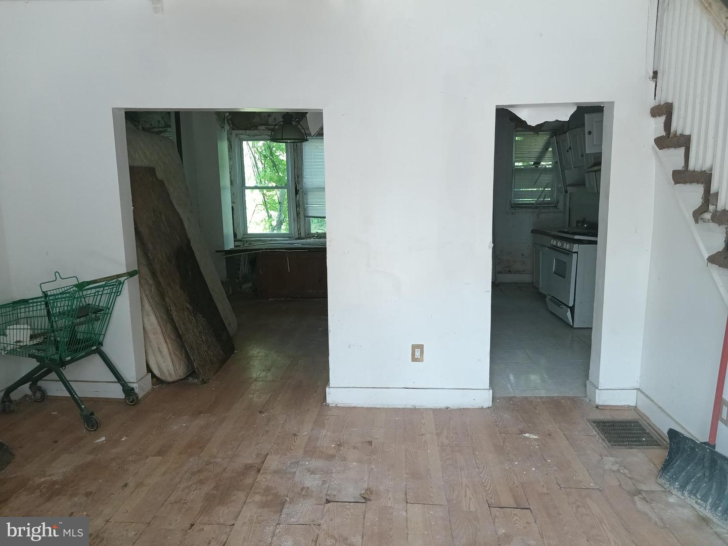 3916 Ridgewood Ave Property Photo 6
