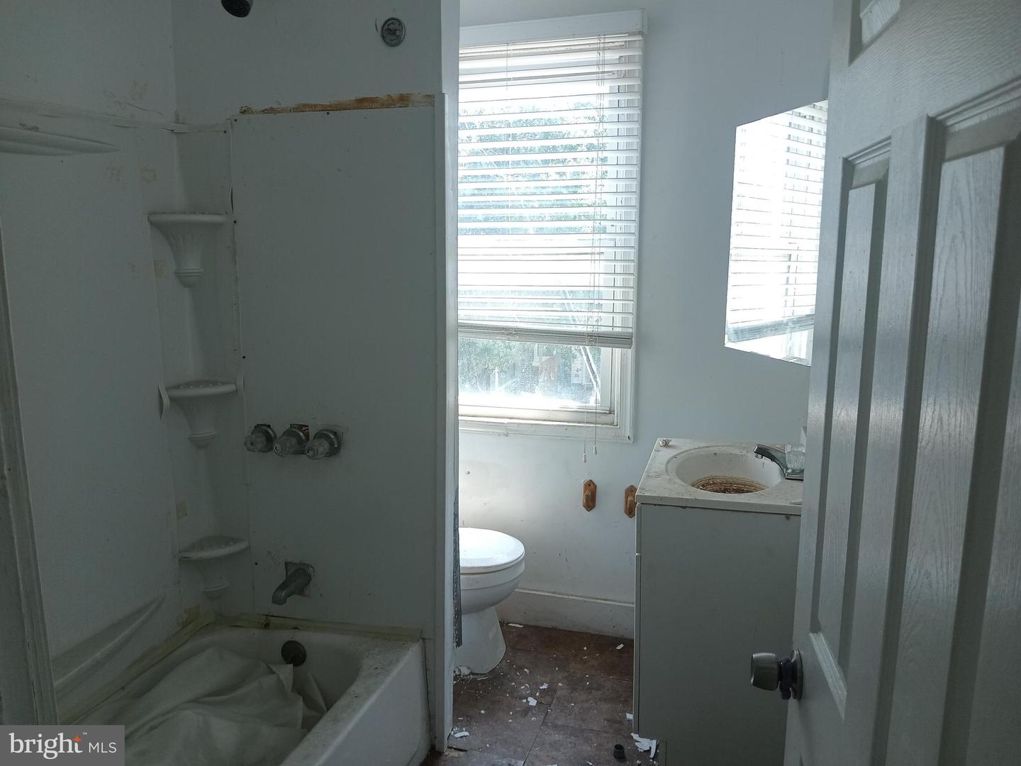 3916 Ridgewood Ave Property Photo 10
