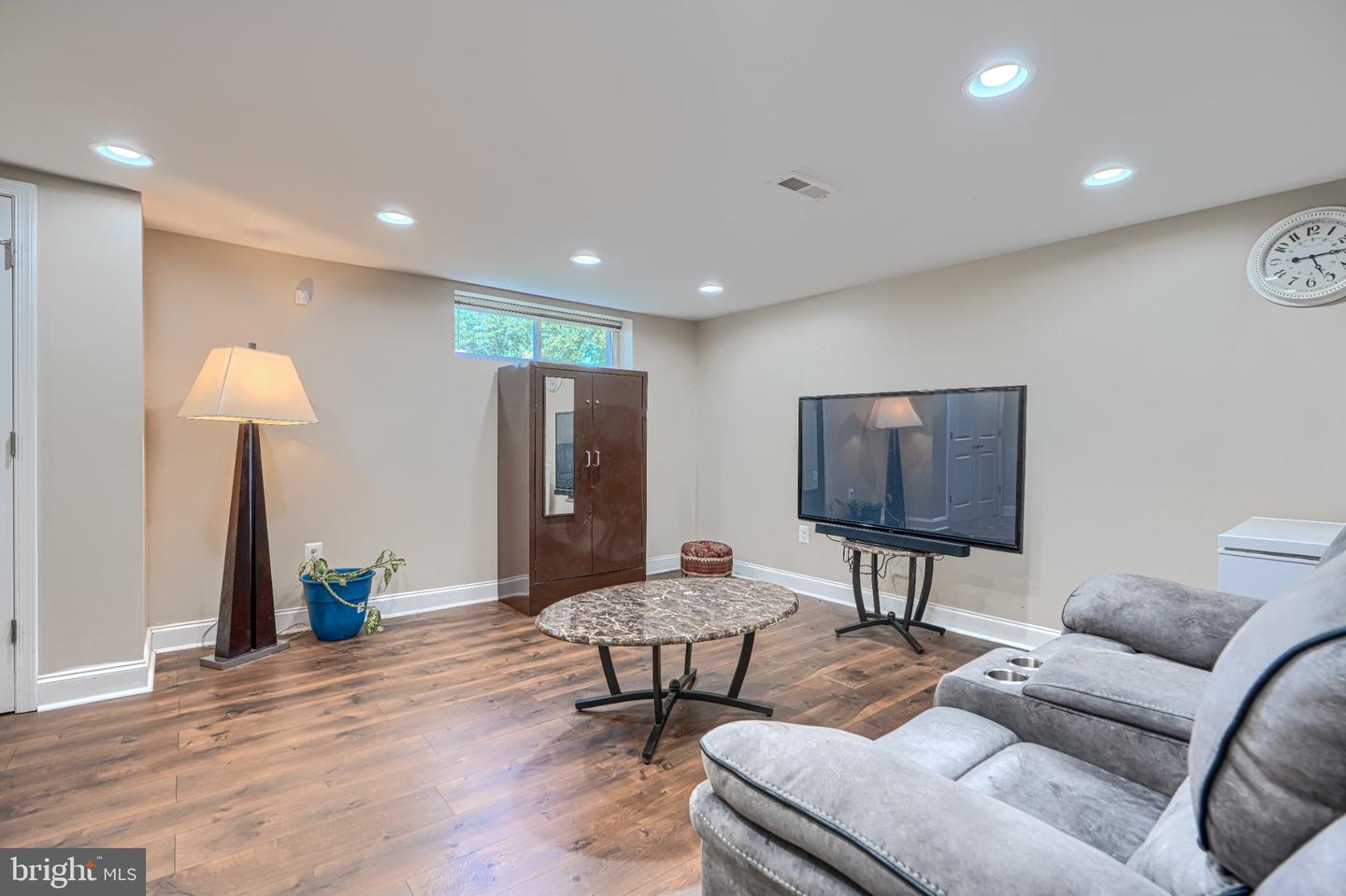 1639 Walterswood Rd Property Photo 35