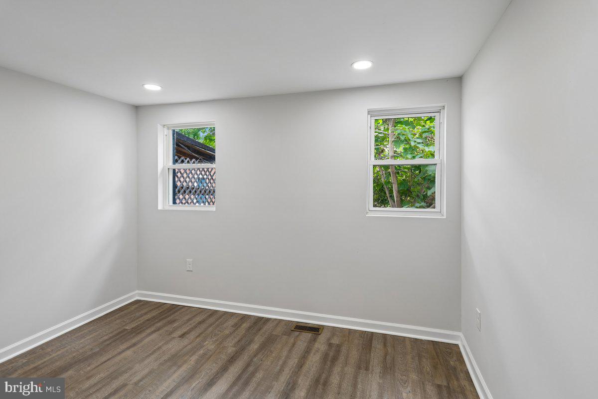 2615 Monument St Property Photo 11