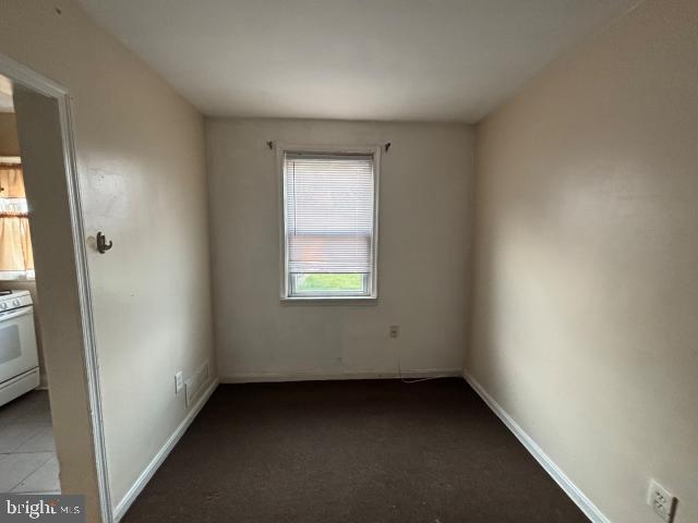 4926 Schaub Ave Property Photo 5