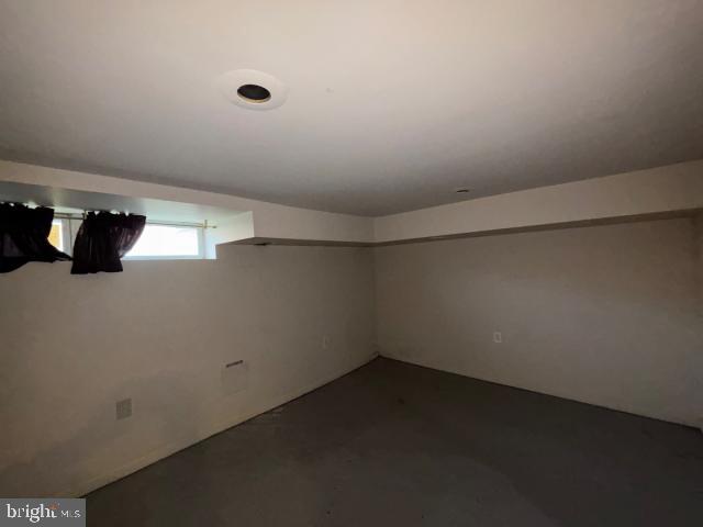4926 Schaub Ave Property Photo 11