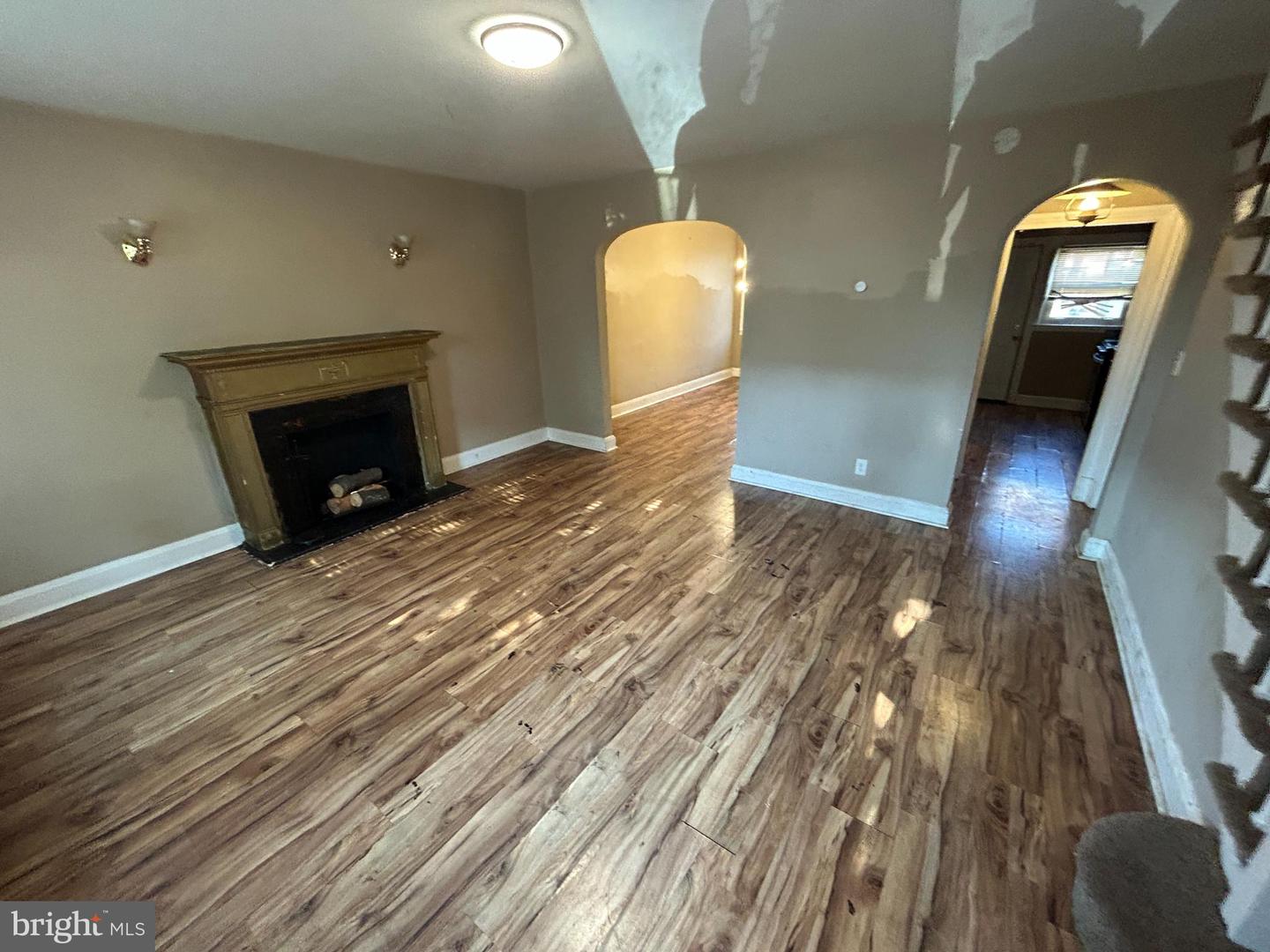 4 N Bernice Ave Property Photo 4