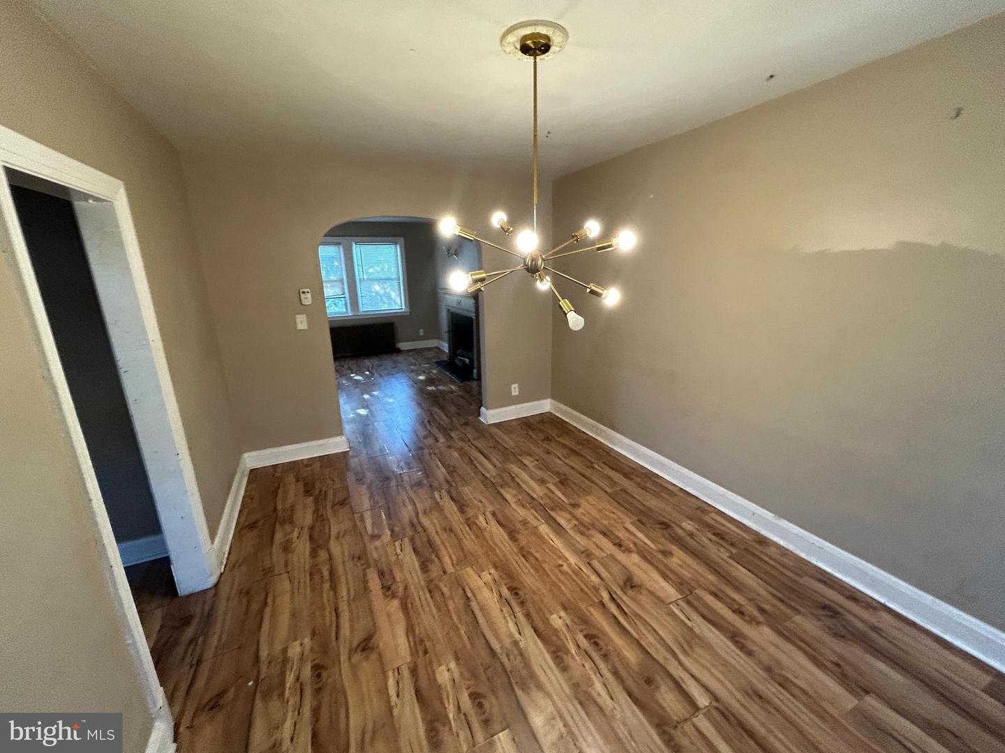 4 N Bernice Ave Property Photo 5