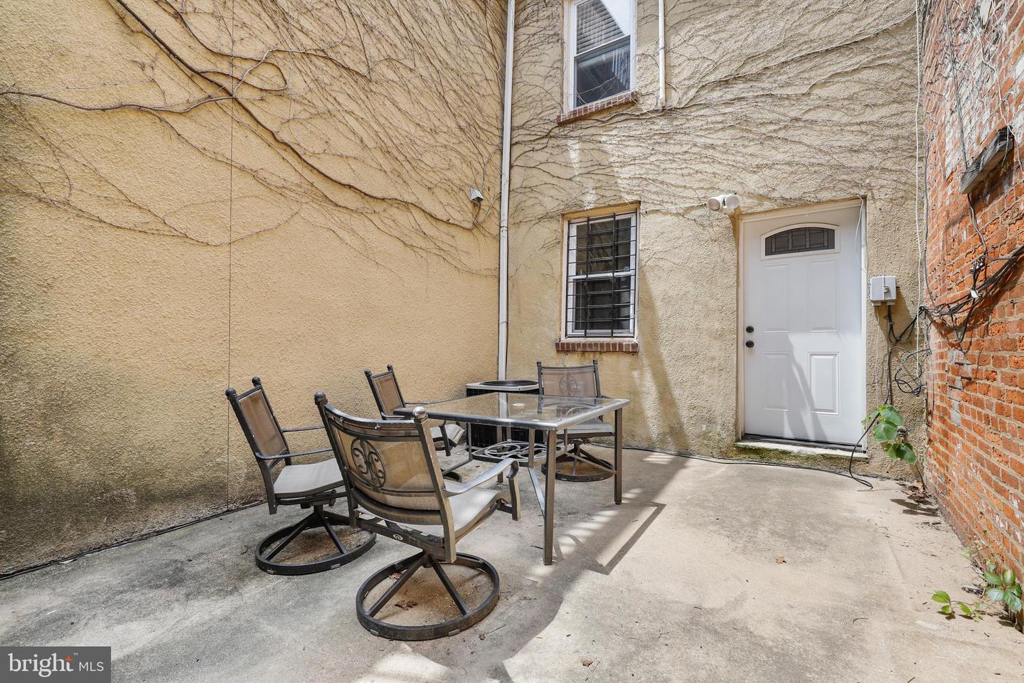 803 S Hanover St Property Photo 23