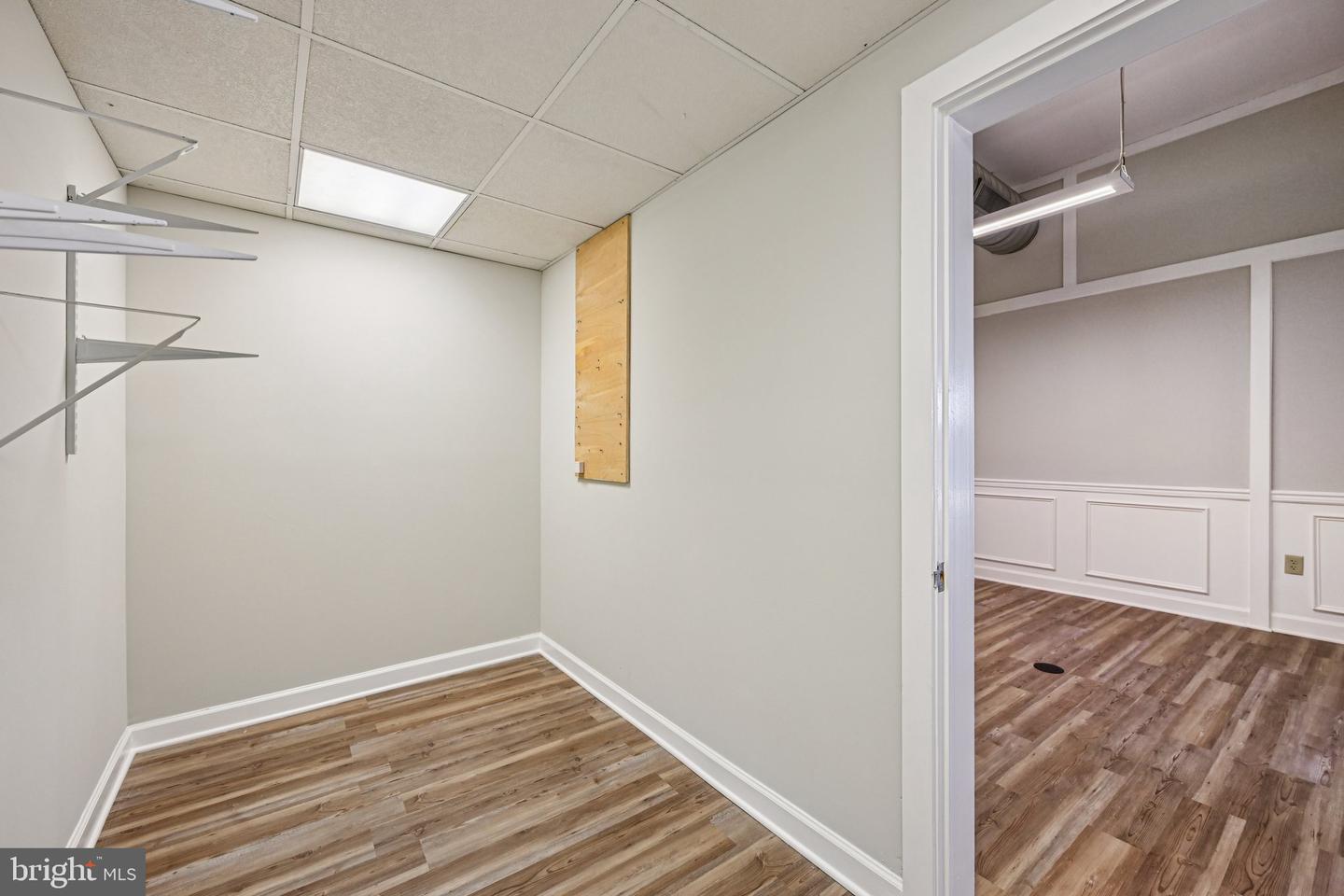 720 Montford Ave S #100 Property Photo 9