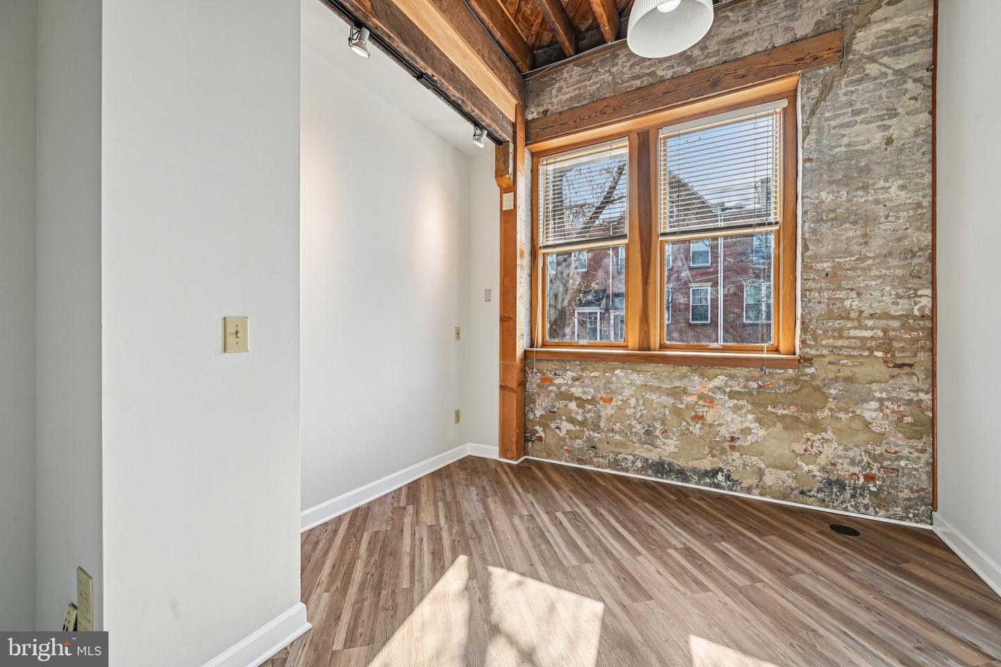 720 Montford Ave S #100 Property Photo 10