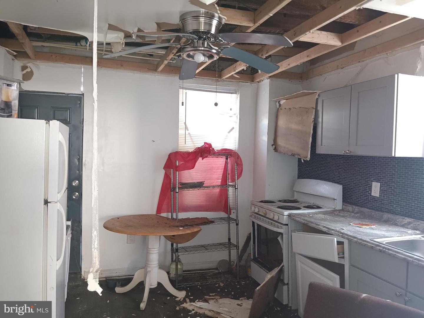 1701 N Durham St Property Photo 4