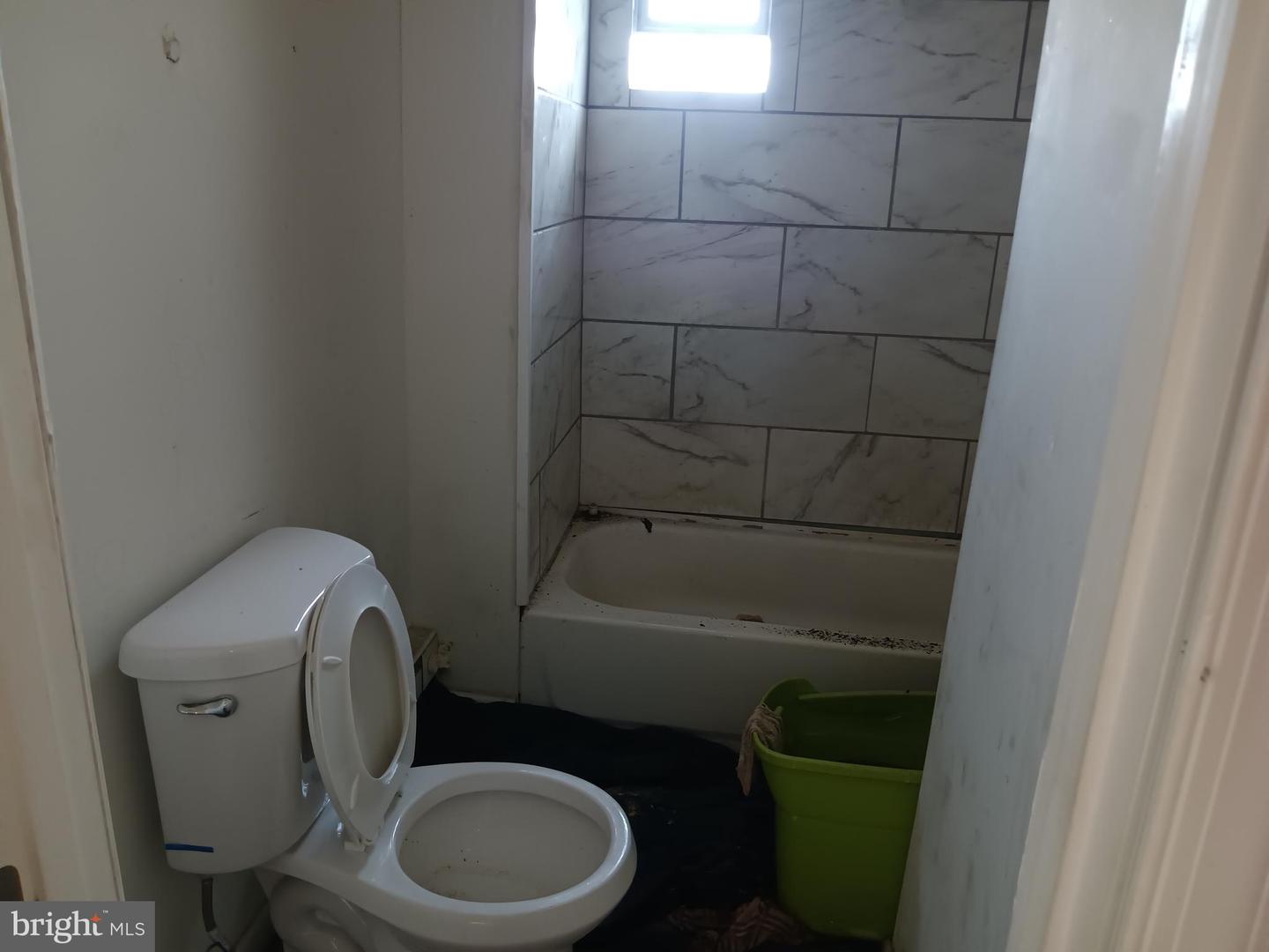 1701 N Durham St Property Photo 5
