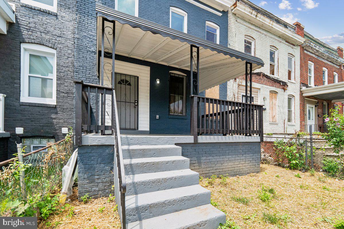 3708 Oakmont Ave Property Photo 1