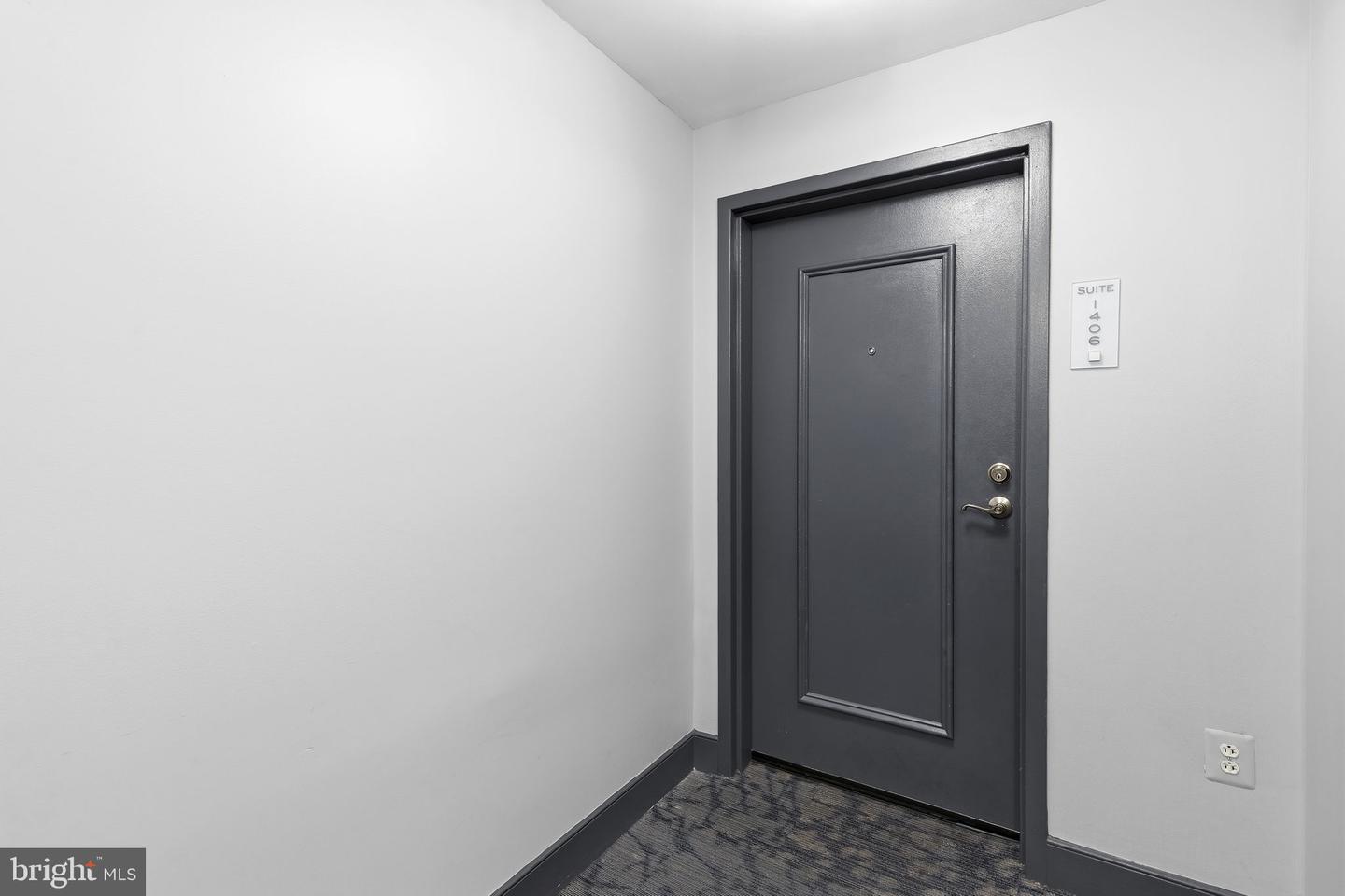 675 President St #1406 Property Photo 27