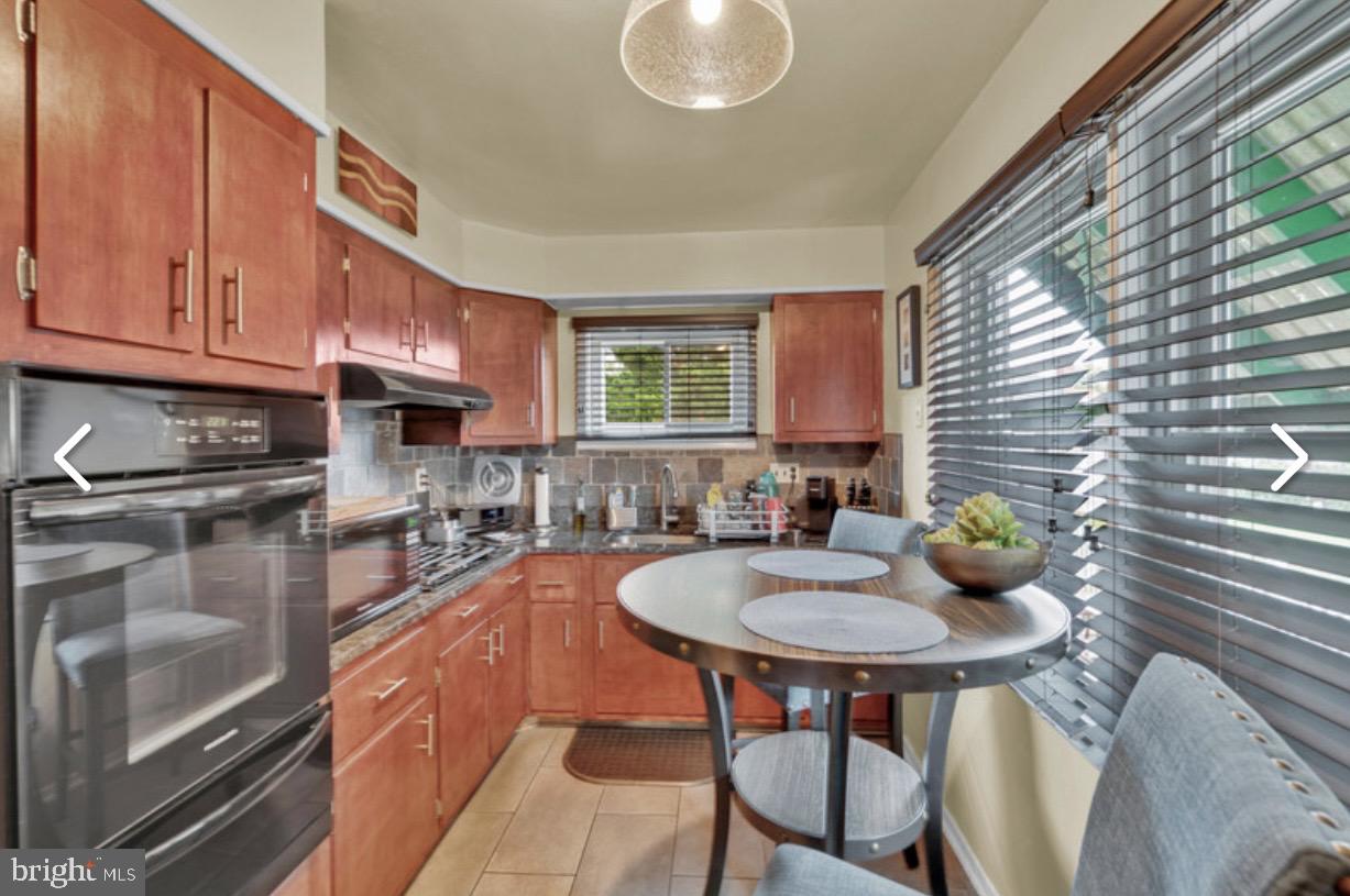 1110 Hollen Rd Property Photo 10