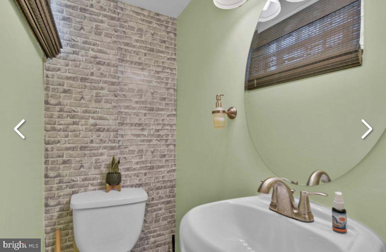 1110 Hollen Rd Property Photo 14