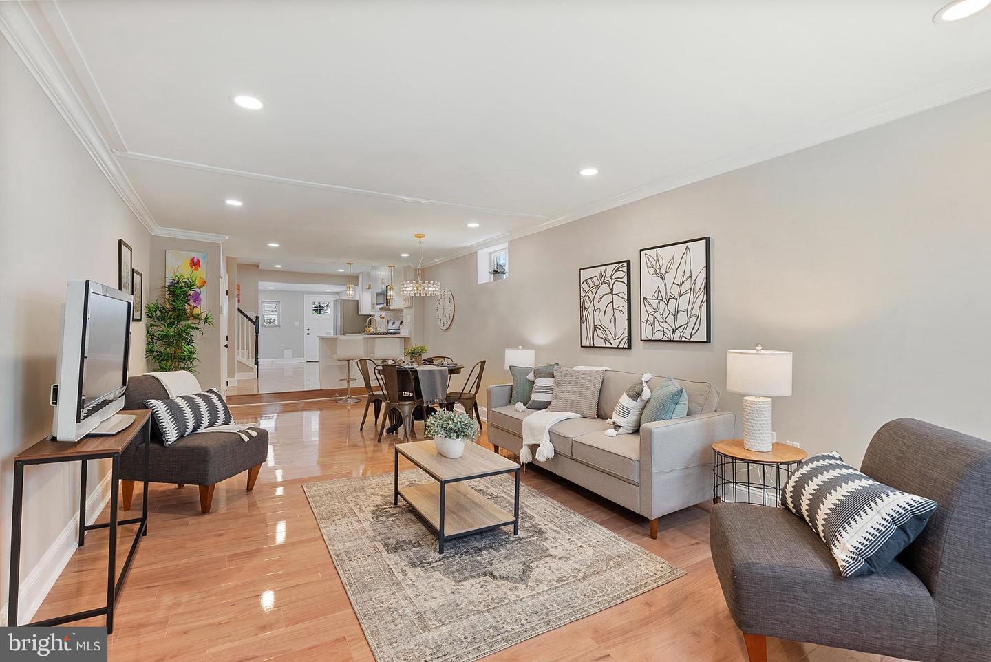1102-b Carroll St #unit B Property Photo 6
