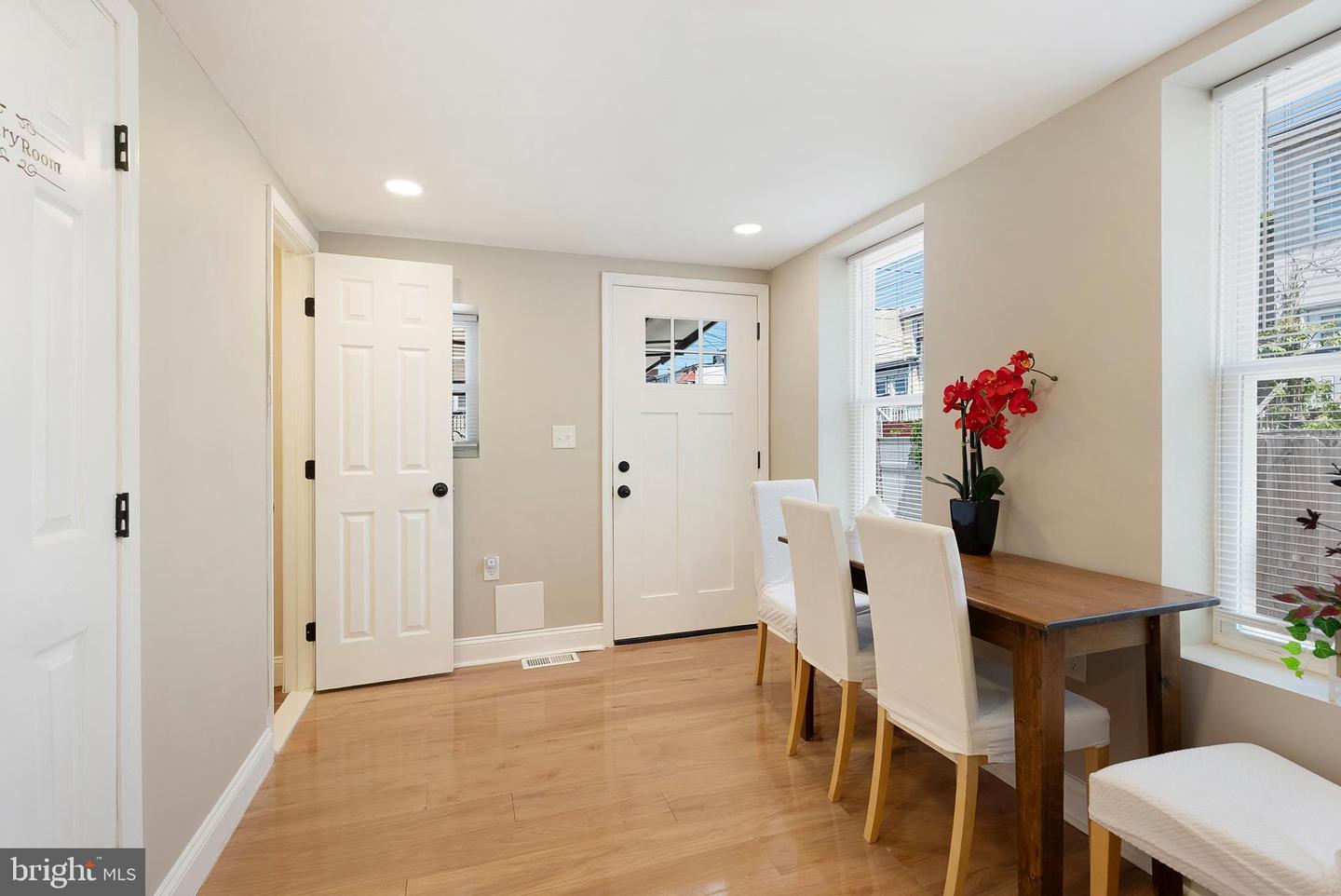 1102-b Carroll St #unit B Property Photo 14