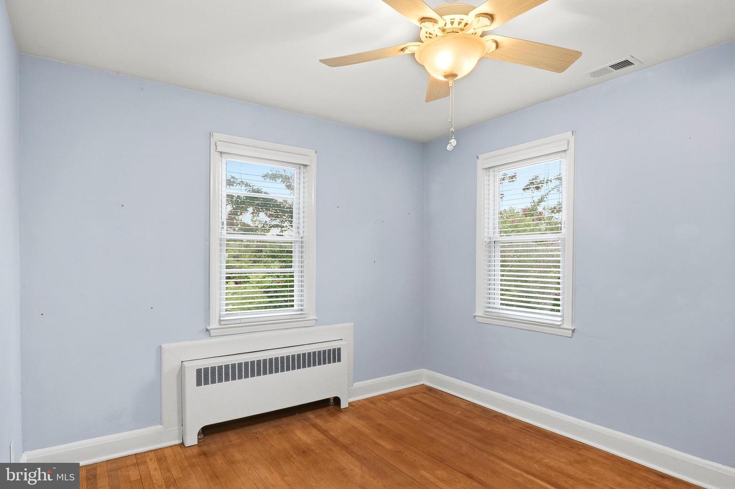 306 Kingston Rd Property Photo 28