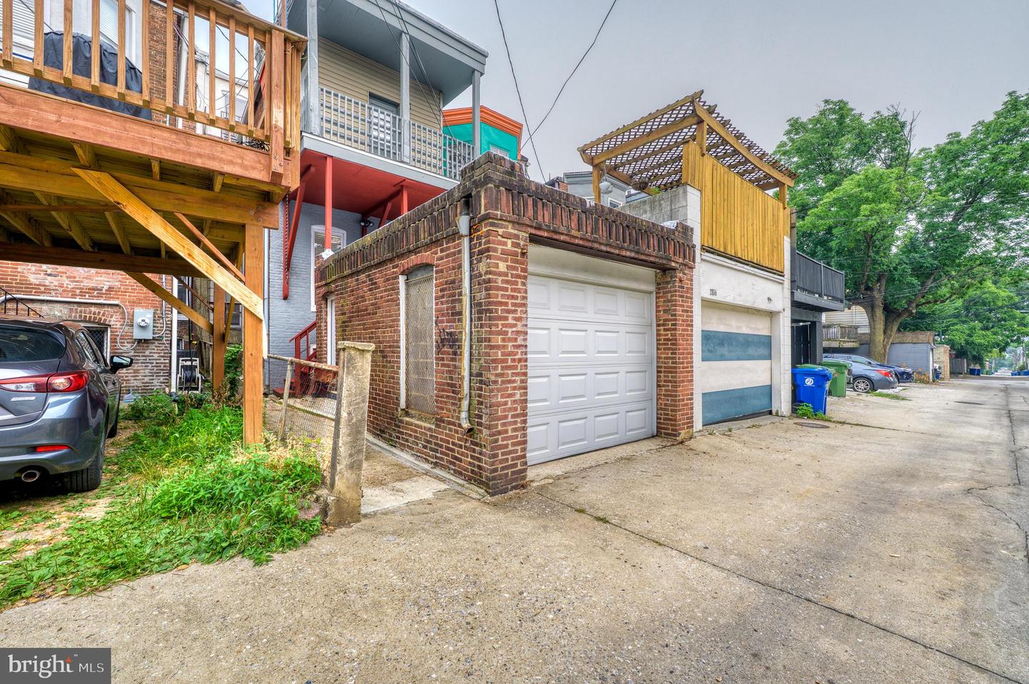 2818 N Calvert St N Property Photo 47