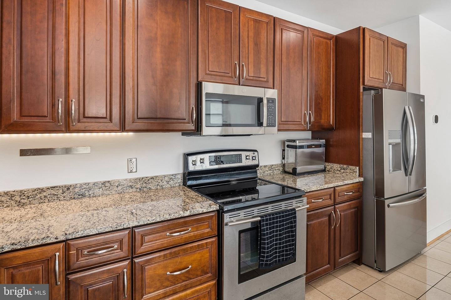 2772 Lighthouse Pt E #314 Property Photo 19