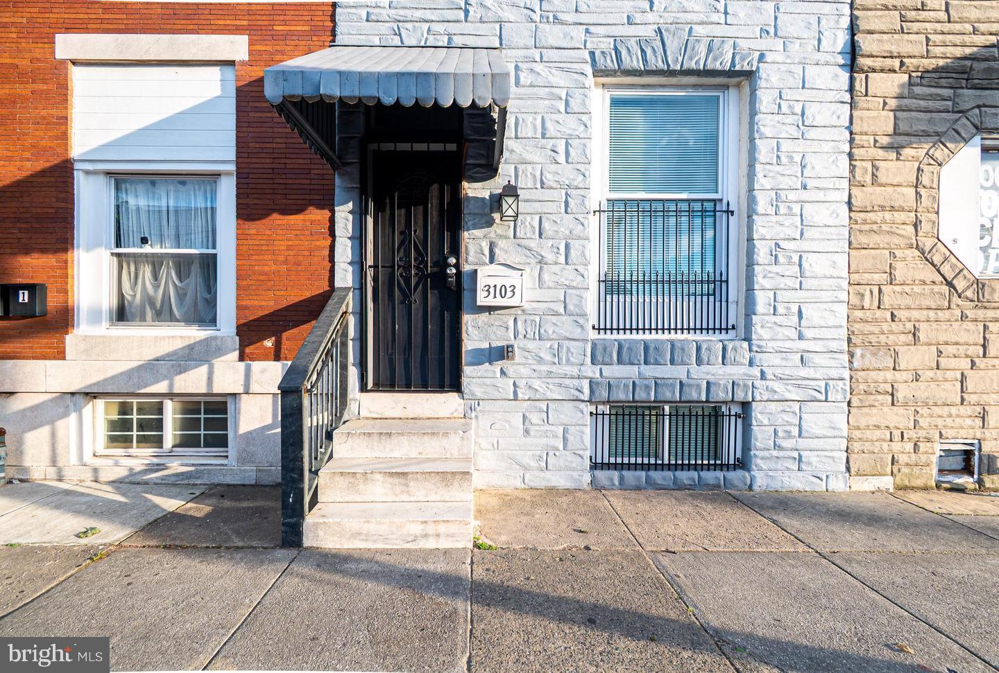 3103 E MONUMENT ST Property Photo 1