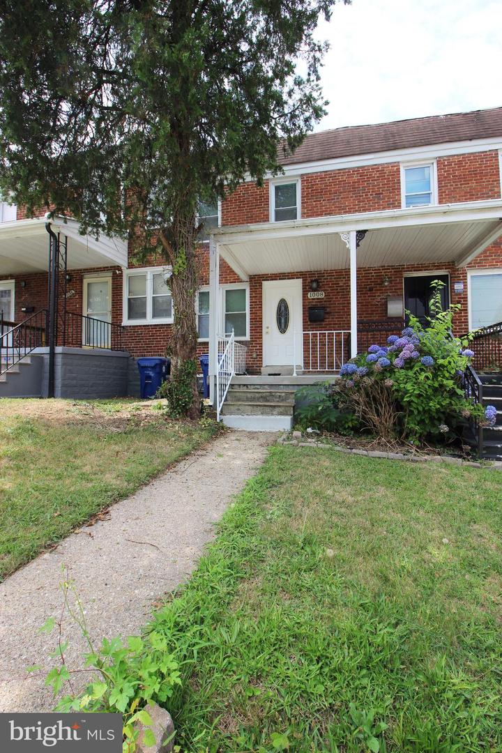 1008 PARKSLEY AVE Property Photo 1