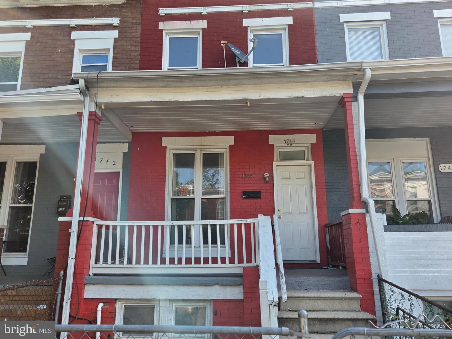 1744 Montpelier St Property Photo 1