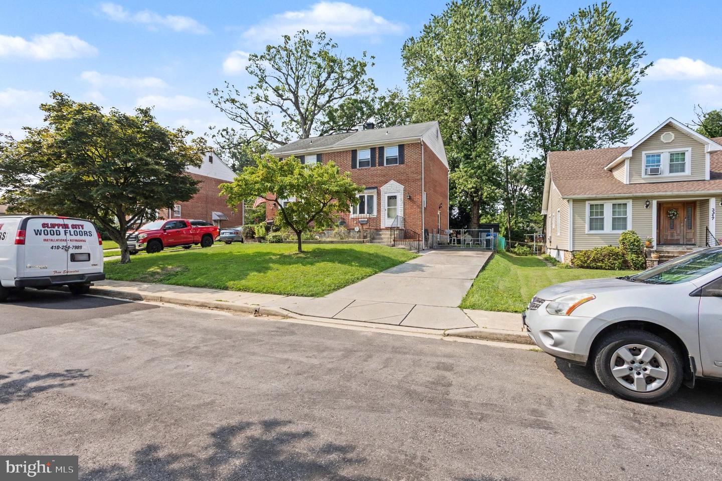 3319 Chesley Ave Property Photo 1